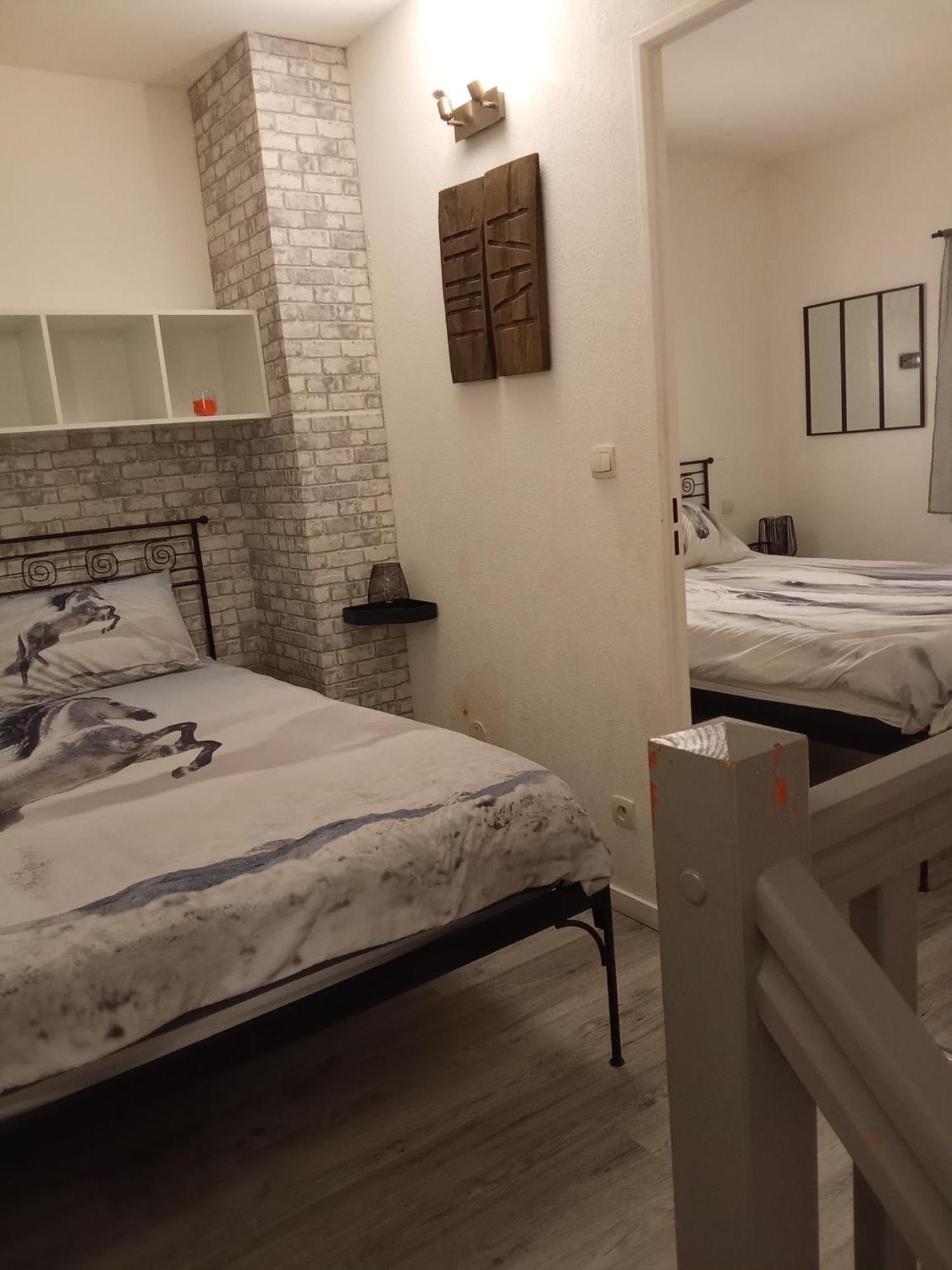 Maison Dans Une Residence De Vacances Gallargues Le Montueux Bagian luar foto